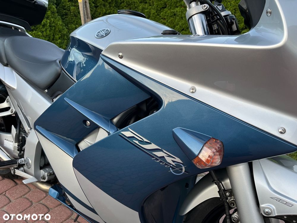 Yamaha FJR - 21