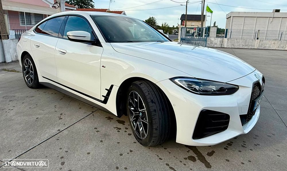 BMW i4 eDrive40 Pack Desportivo M - 8