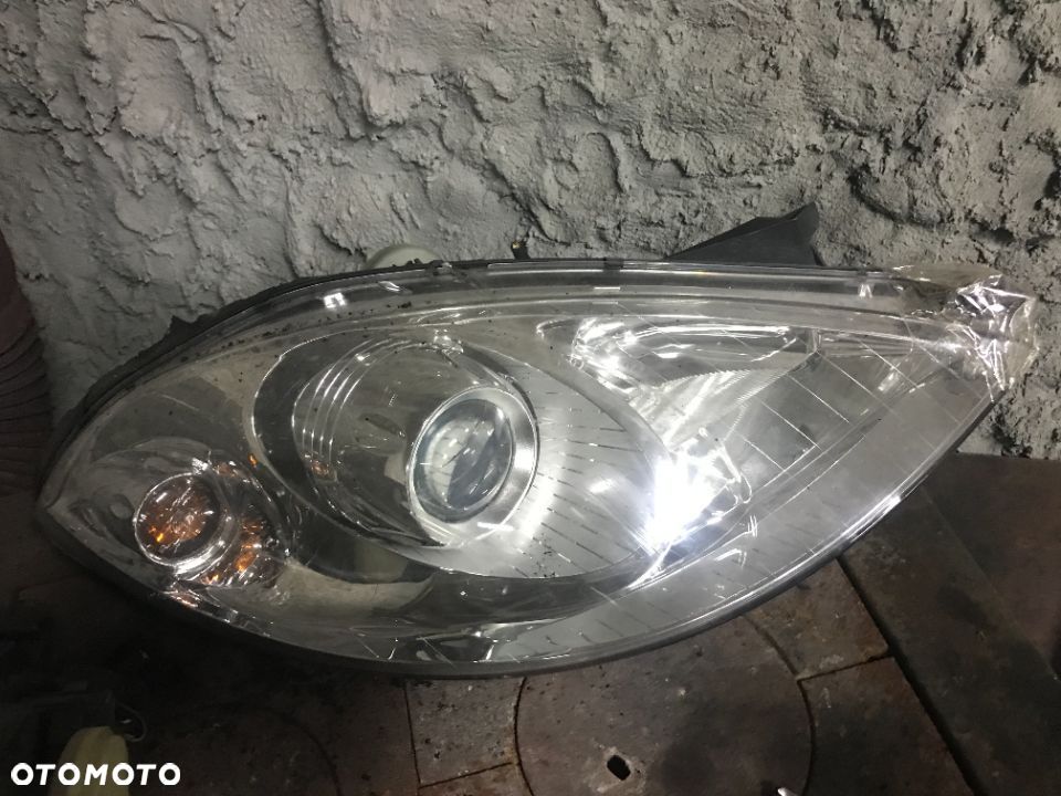 LAMPA PRZEDNIA MERCEDES W169 EU - 4