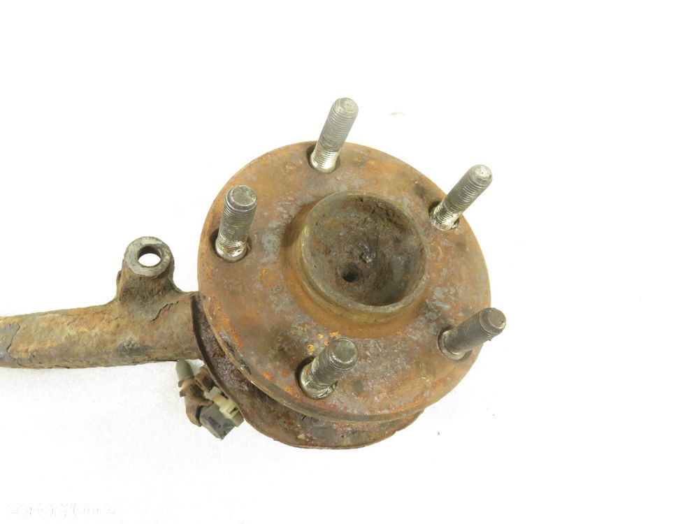 PIASTA PRZEDNIA LEWA LEXUS IS 200 - 3