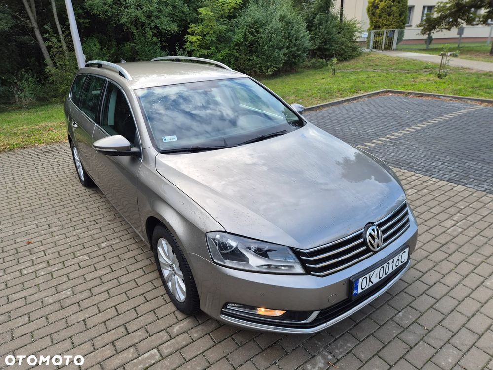 Volkswagen Passat 1.6 TDI Comfortline - 1