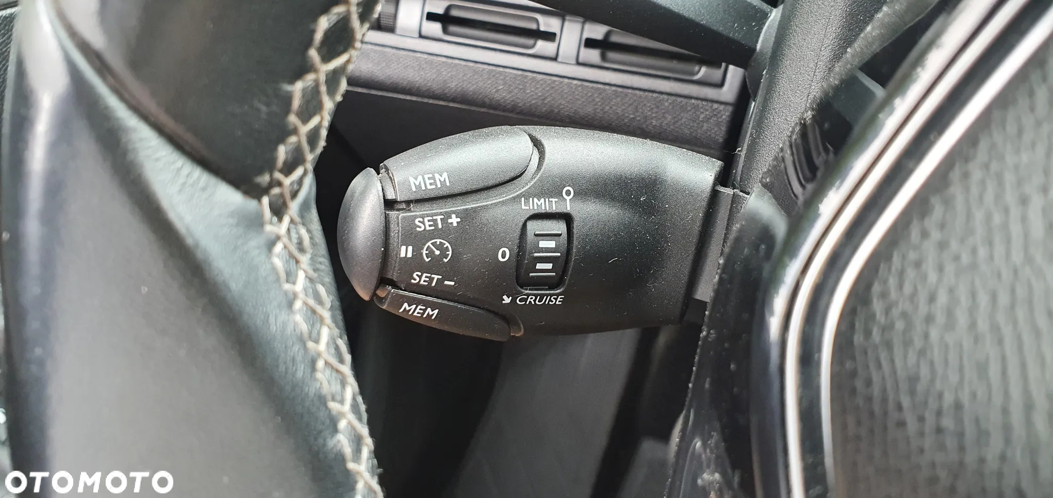 Peugeot 3008 1.5 BlueHDi Allure S&S - 20