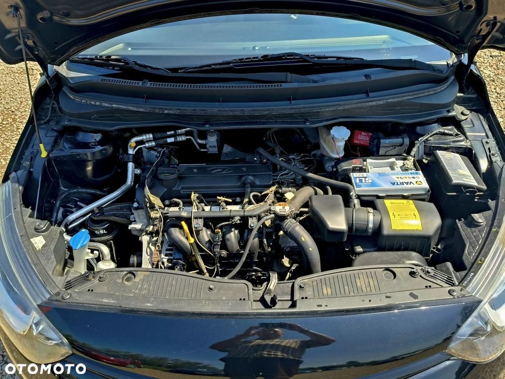Hyundai i20 - 15