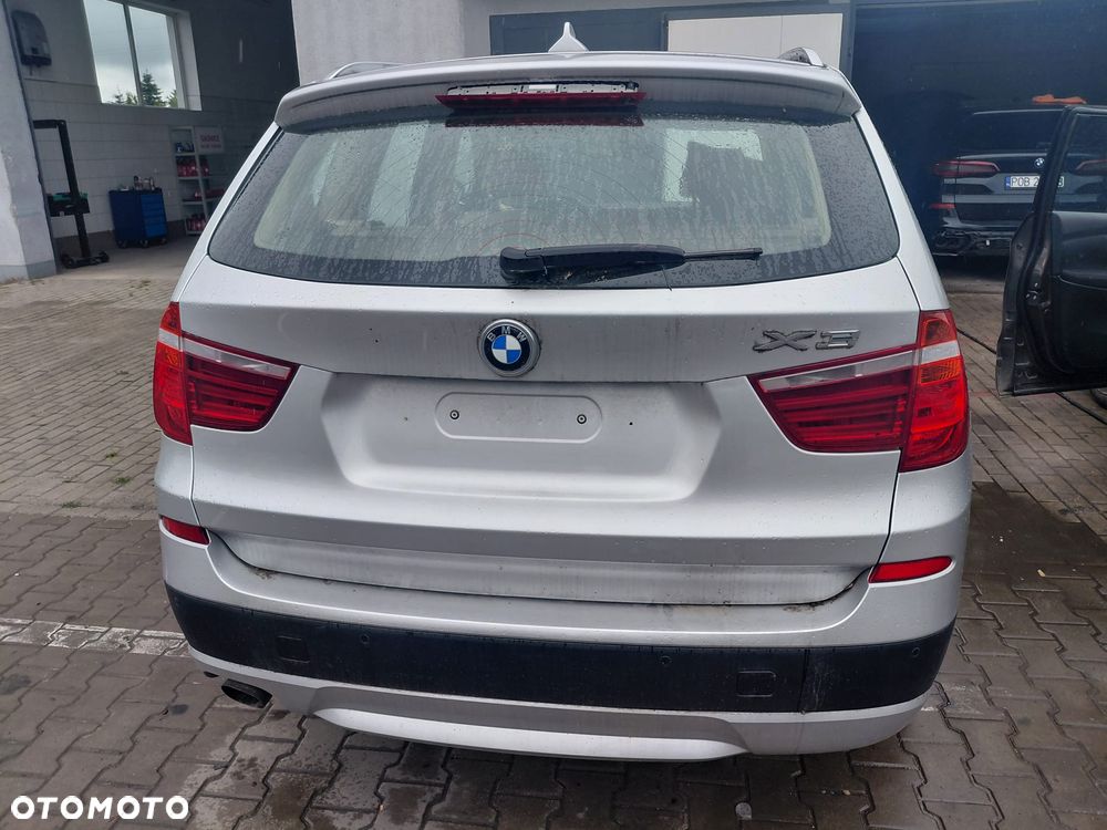 BMW X3 xDrive20d - 8