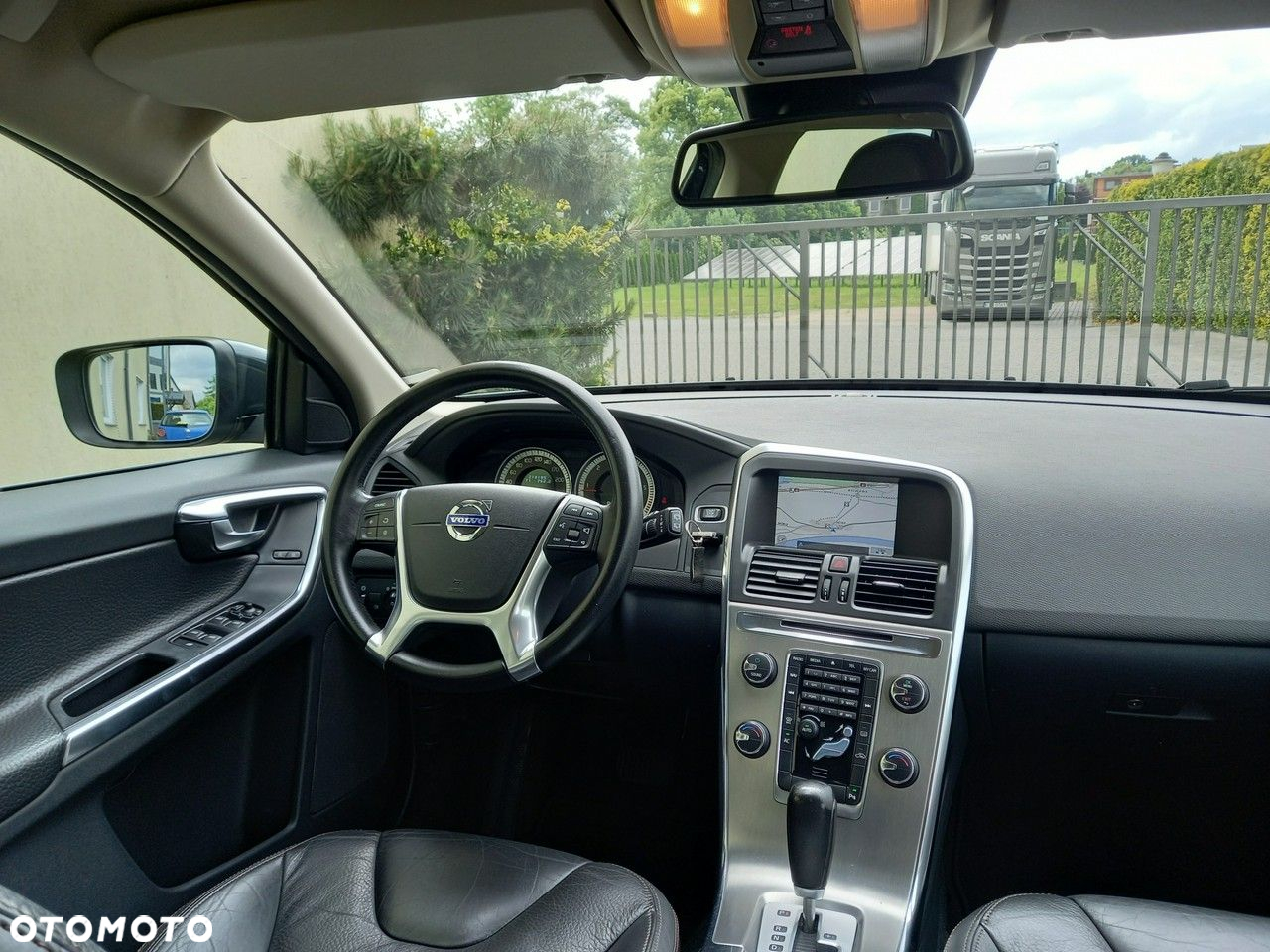 Volvo XC 60 D4 Geartronic Momentum - 23