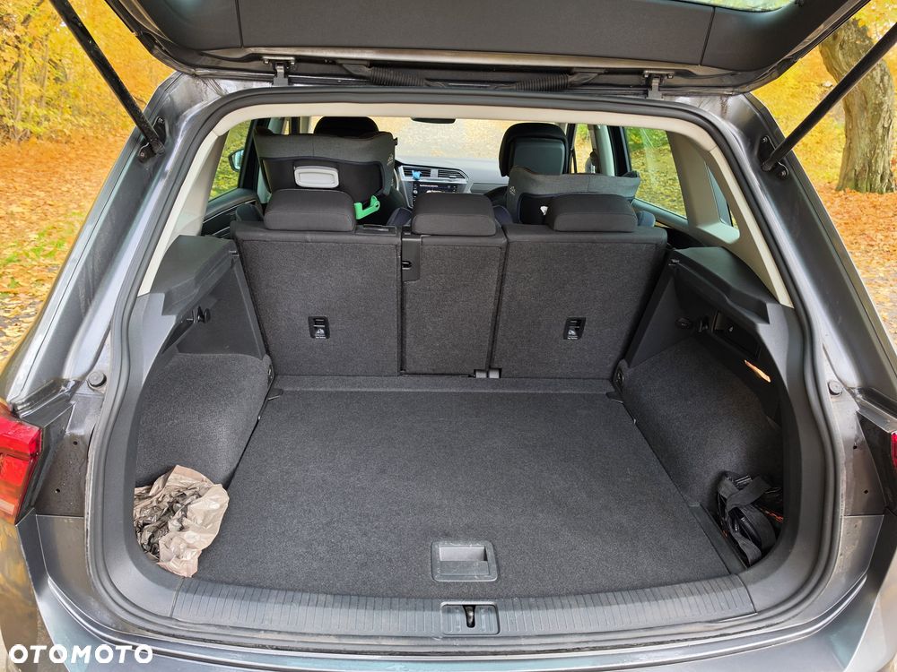 Volkswagen Tiguan - 8