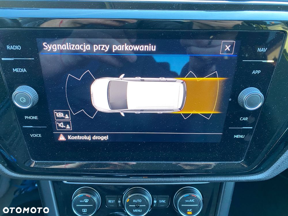 Volkswagen Touran 1.2 TSI (BlueMotion Technology) SOUND - 22