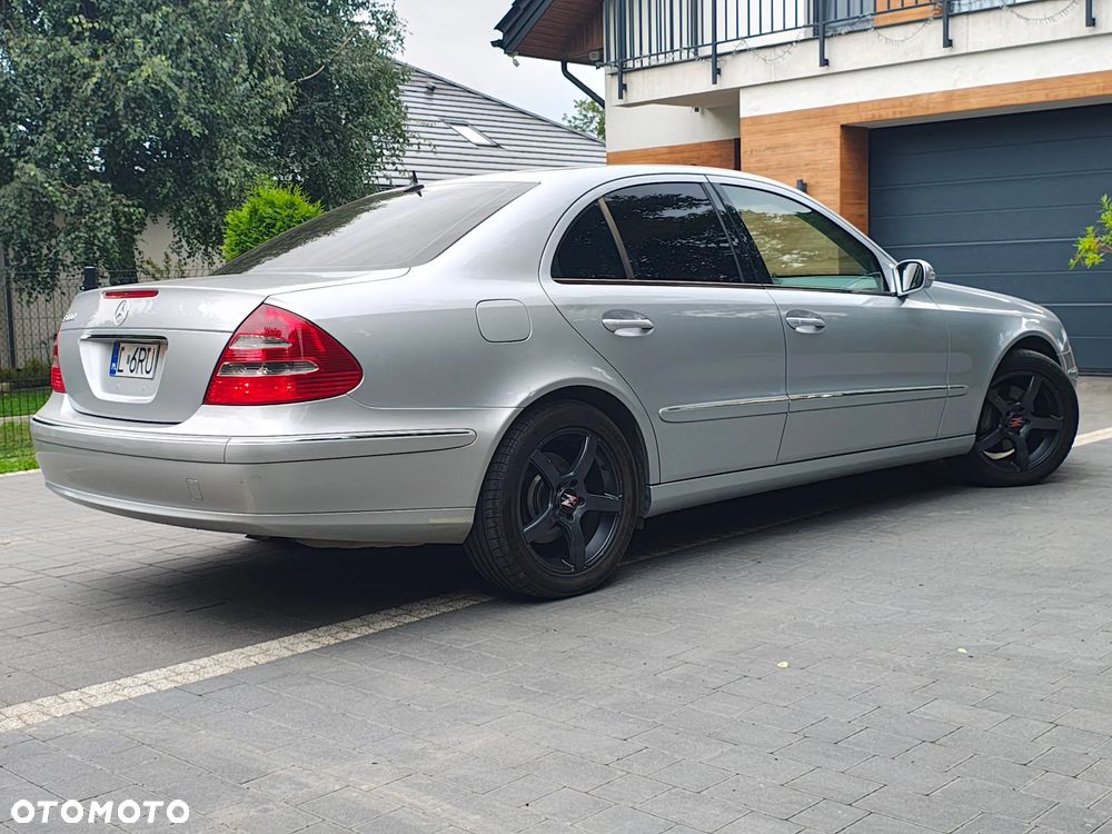 Mercedes-Benz Klasa E 500 Avantgarde - 4