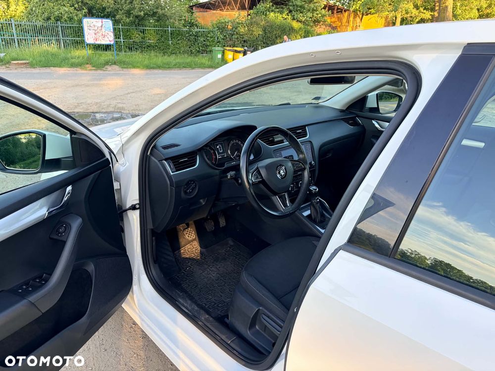 Skoda Octavia 1.5 TSI ACT Ambition - 8