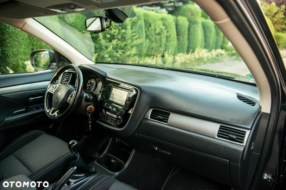 Mitsubishi Outlander 2.0 2WD Edition - 35