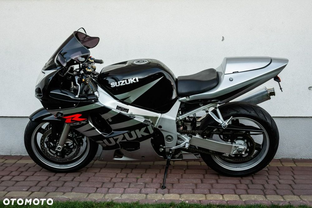 Suzuki GSX-R - 6