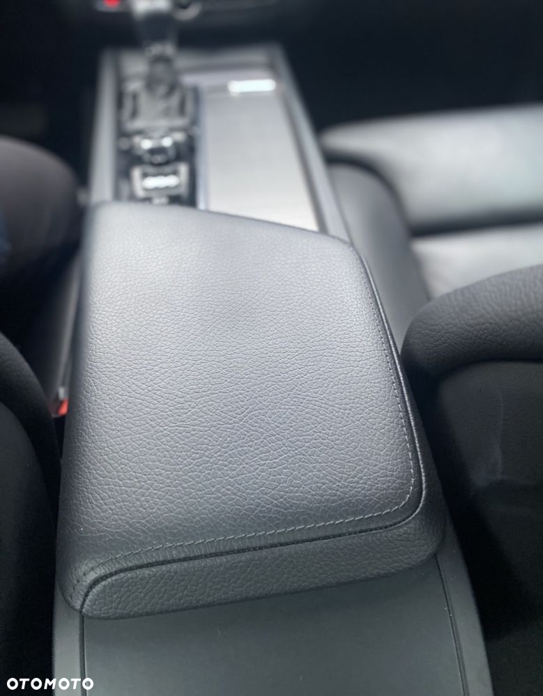 Volvo XC 60 D5 SCR AWD Inscription - 21