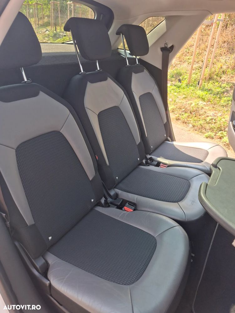 Citroën C4 Picasso - 11