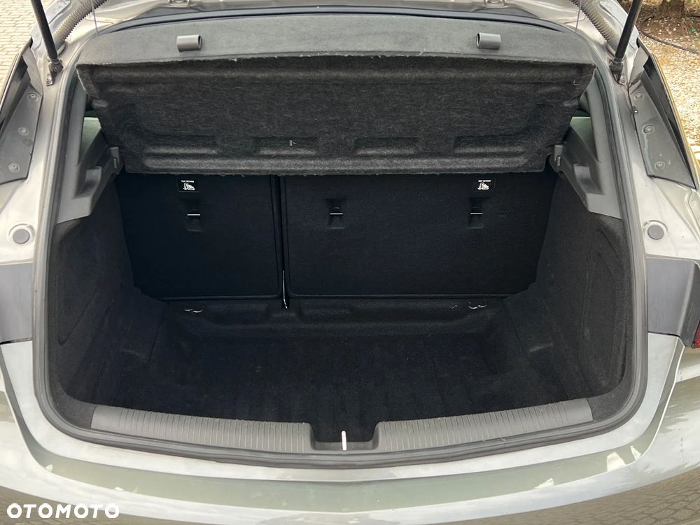 Opel Astra 1.2 T Elegance S&S - 30