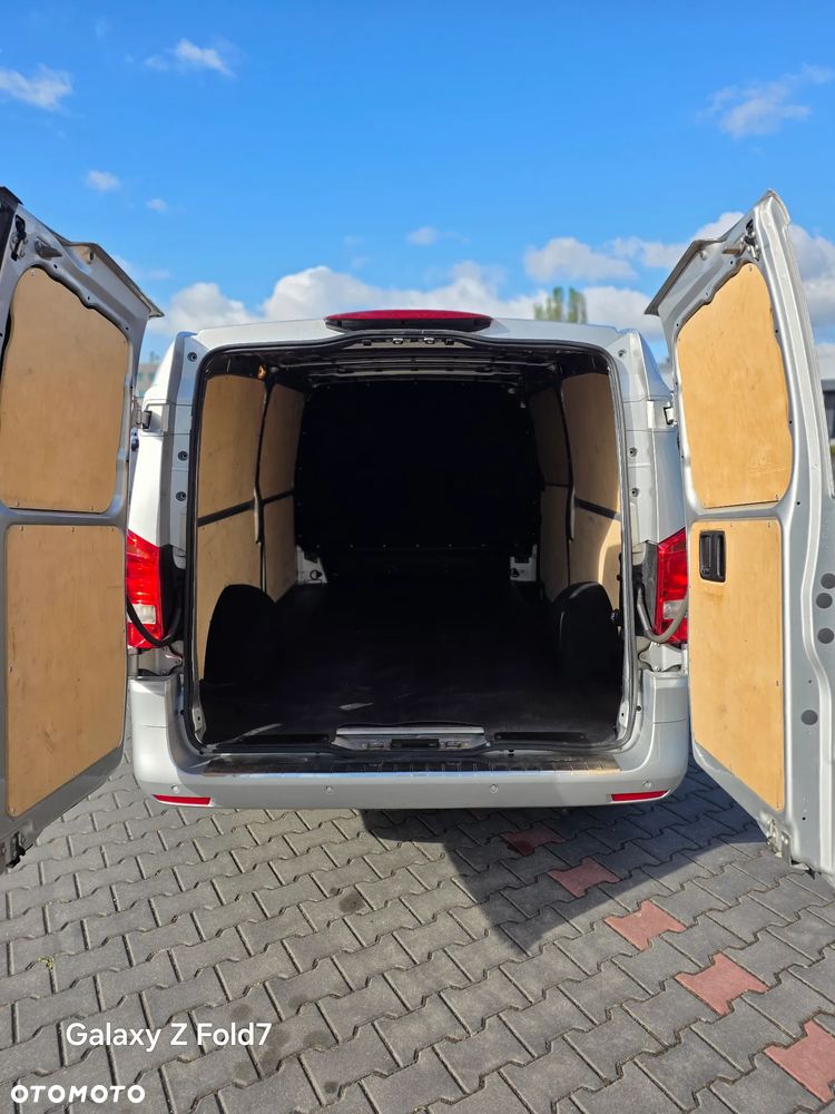 Mercedes-Benz Vito - 25