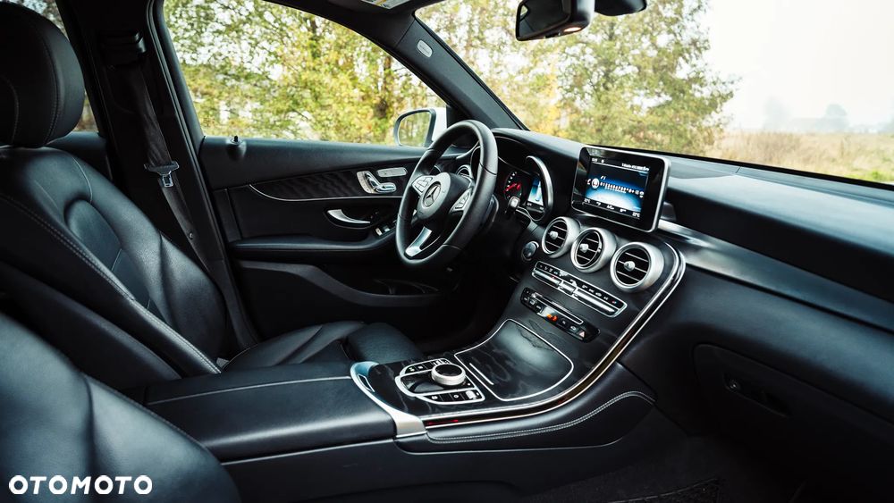 Mercedes-Benz GLC - 15