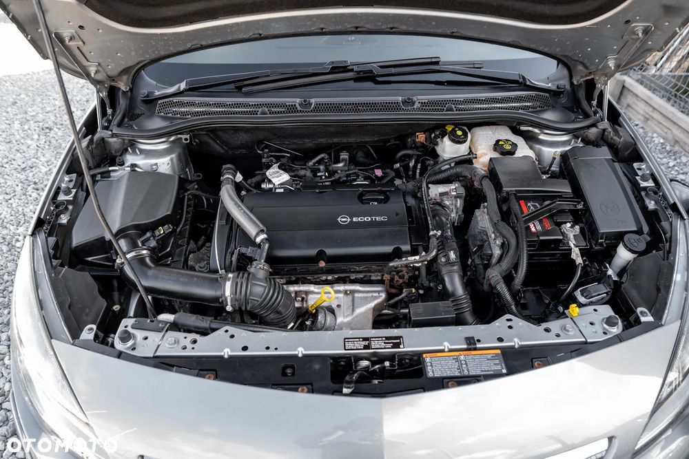 Opel Astra 1.6 Turbo Sport - 36