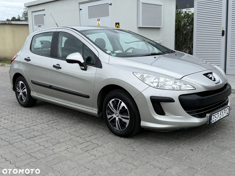 Peugeot 308 - 1