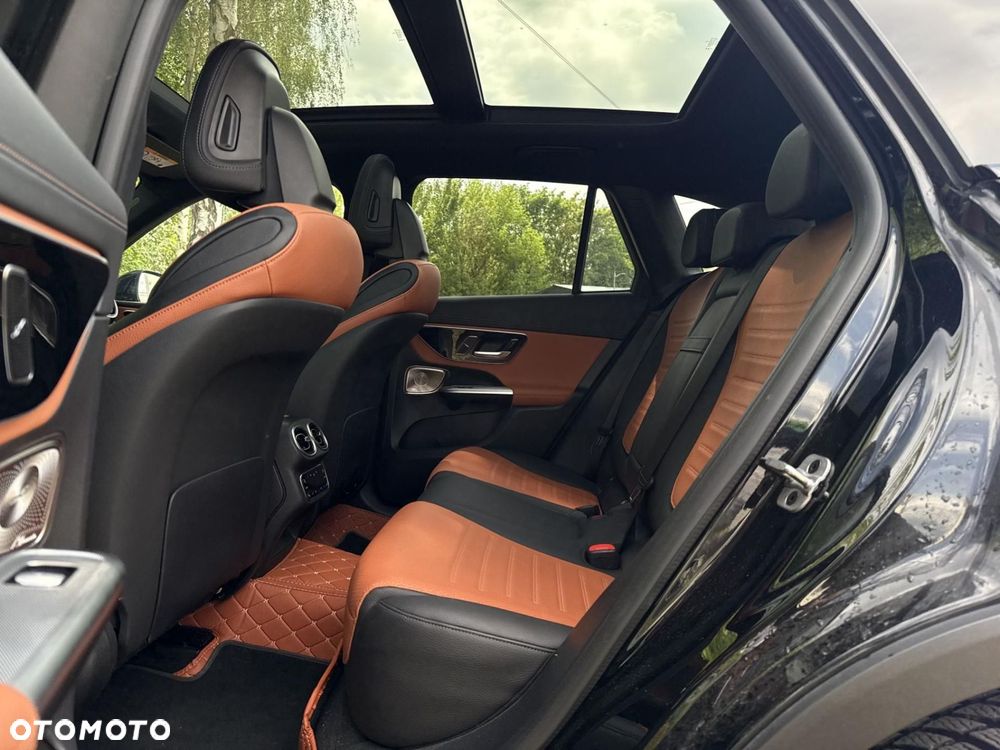 Mercedes-Benz GLC - 17