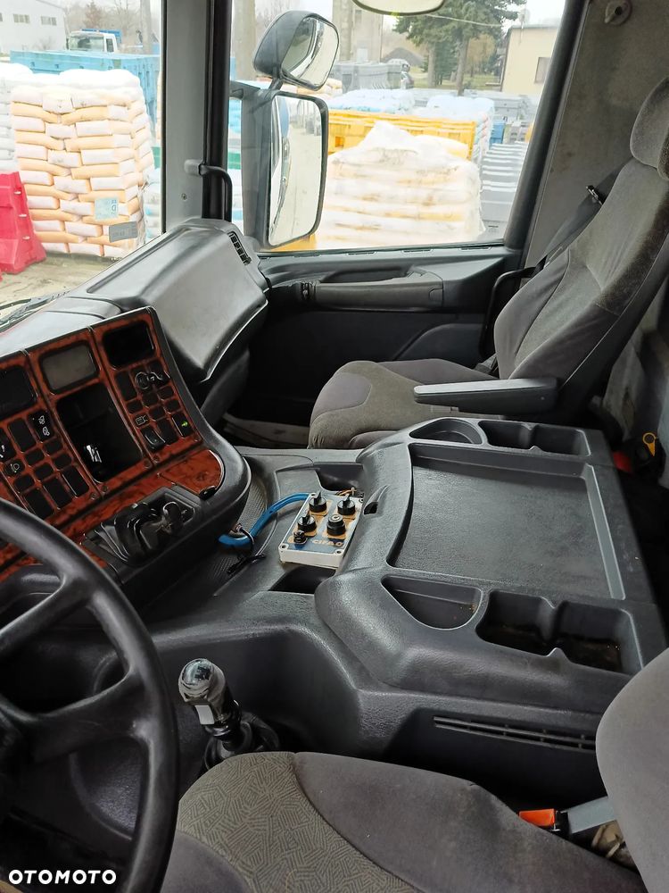 Scania 114 CB 8X4 - 12