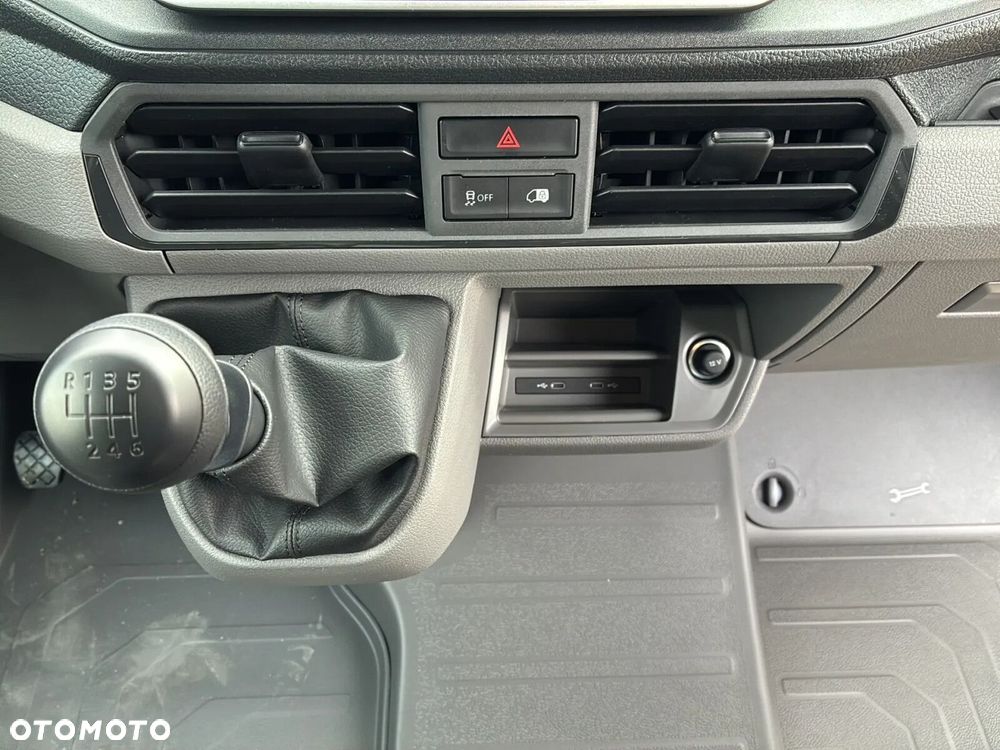 Volkswagen Crafter 35 Furgon L4H3, 2.0 TDI 177 KM, r. o. 4490mm, Wysoki dach - 36