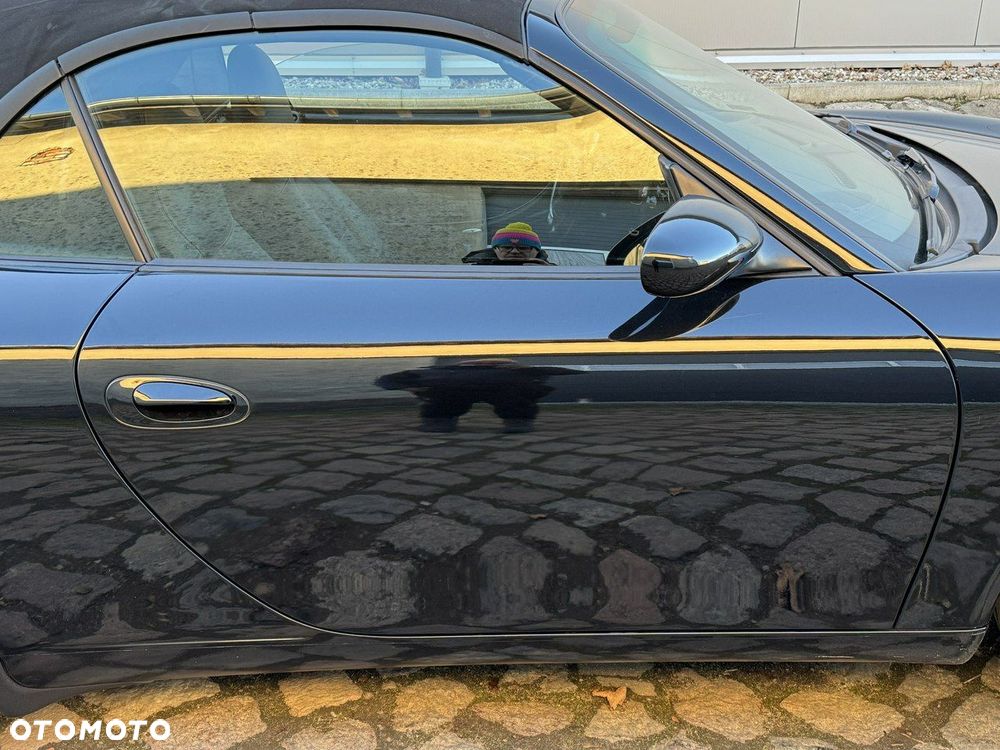 Porsche 911 Carrera 4 Cabrio - 25