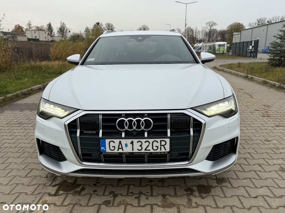 Audi A6 Allroad - 31