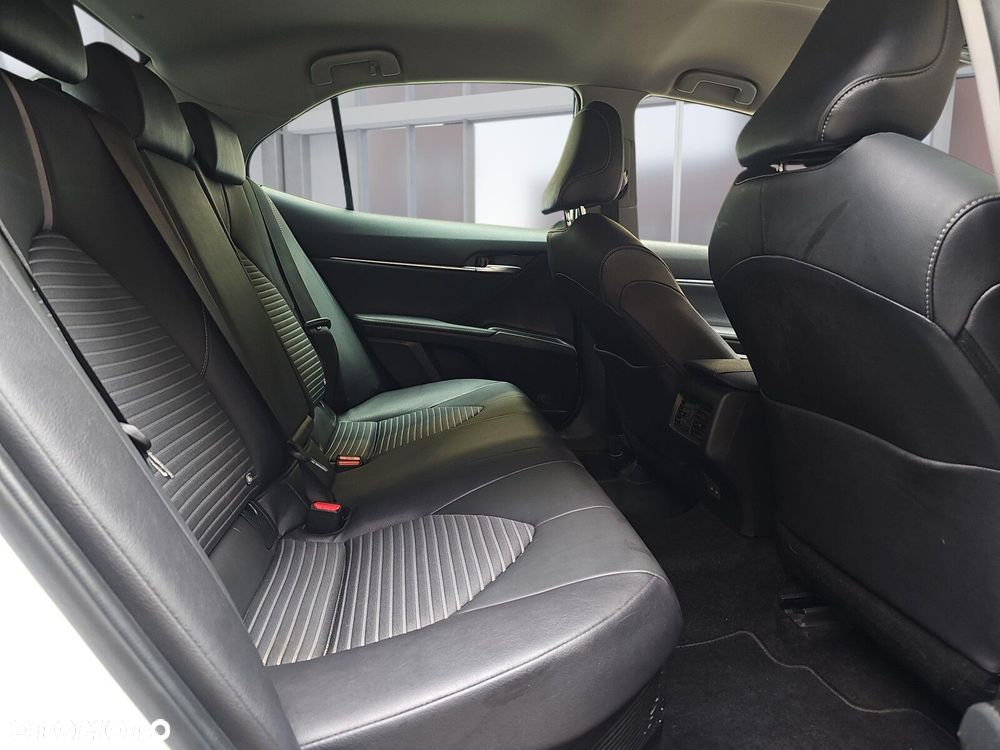 Toyota Camry 2.5 Hybrid Prestige CVT - 12
