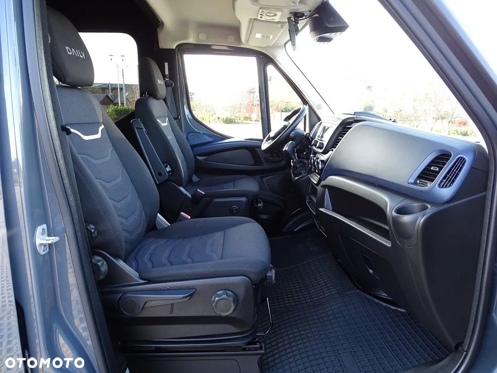 Iveco Daily 35C18 3.0 180 L4H2 Hi-MATIC FULL LED Brygadówka DOKA 5 Osób JAK NOWY!! - 20
