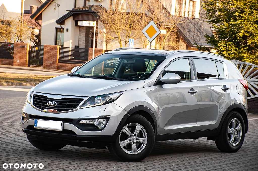 Kia Sportage 2.0 CRDI 4WD Automatik Dream-Team Edition - 3