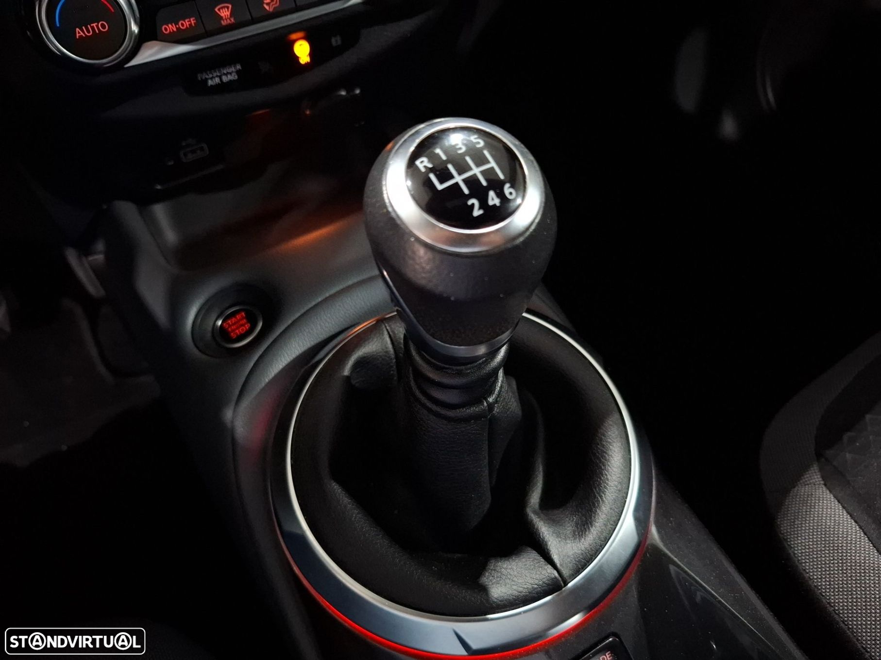 Nissan Juke 1.0 DIG-T N-Connecta - 13