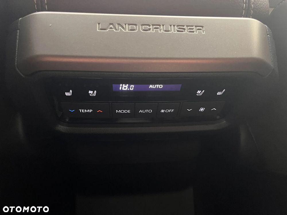 Toyota Land Cruiser LC 2.8 D-4D mHEV Executive - 26