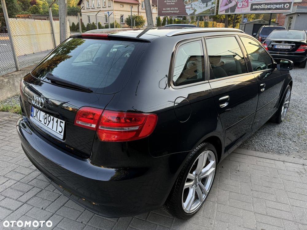 Audi A3 Sportback 1.6 Ambiente - 14