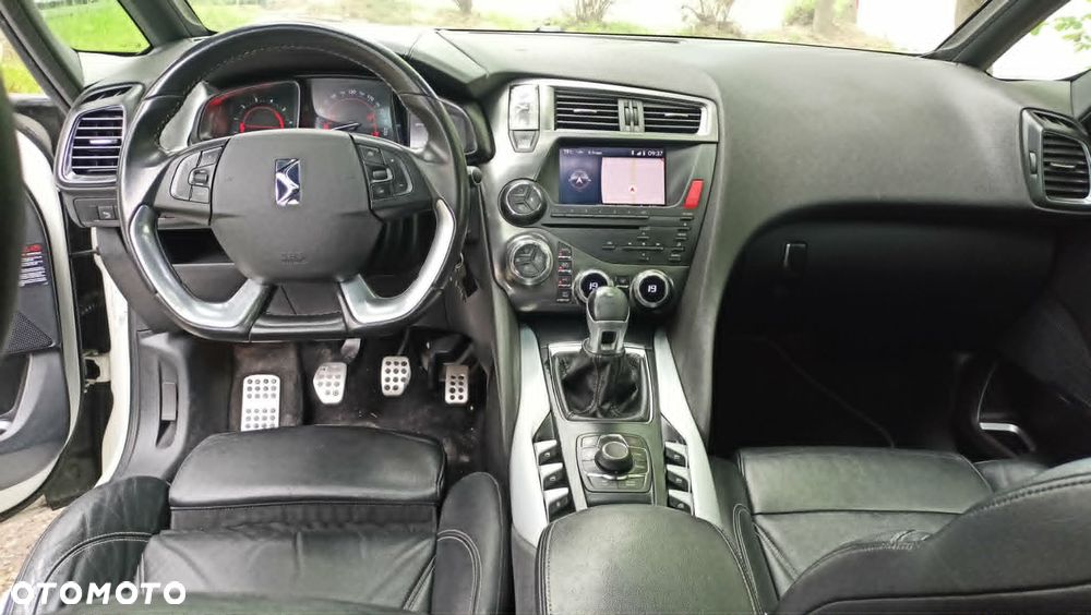 Citroën DS5 HDi 165 SoChic - 21