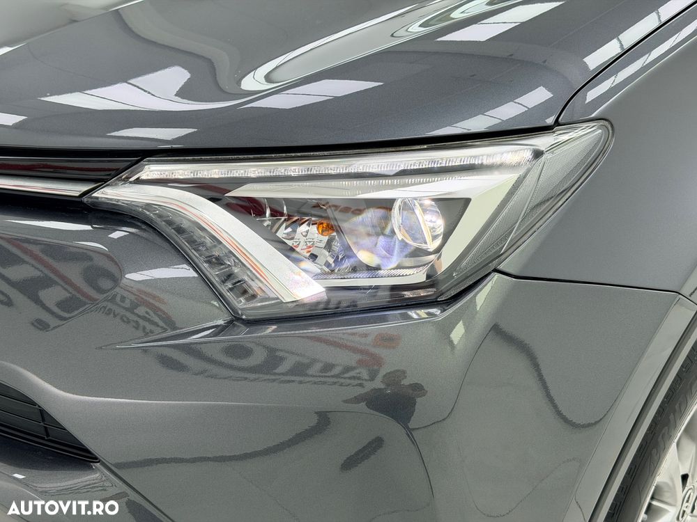 Toyota RAV4 2.5 Hybrid VVT-iE 4x2 Dynamic - 11