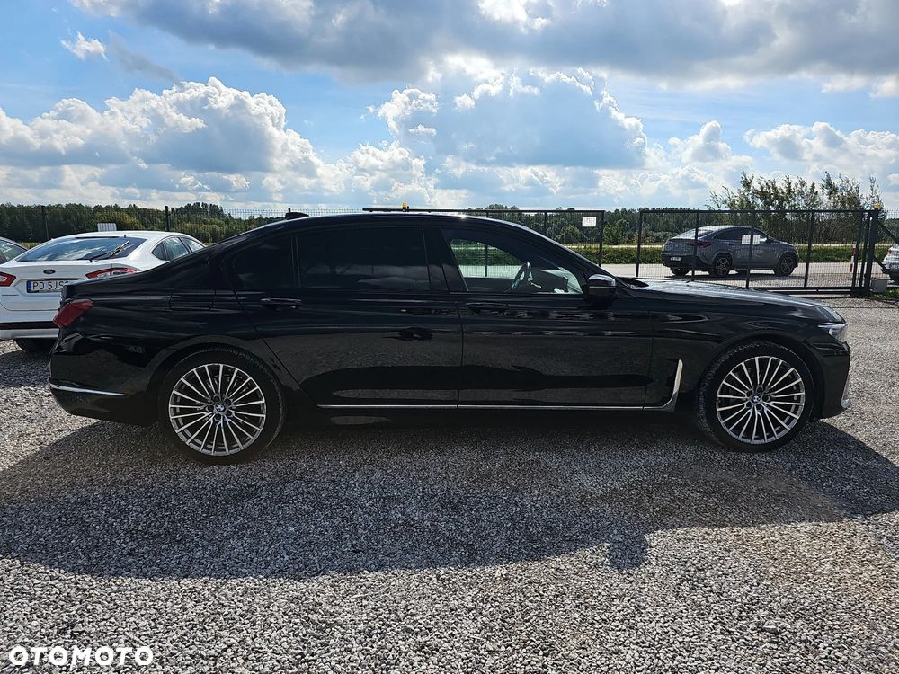 BMW Seria 7 2021 photo 4