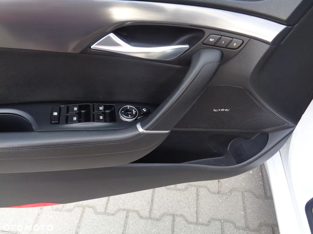 Hyundai i40 Kombi 1.7 CRDi DCT Premium - 9