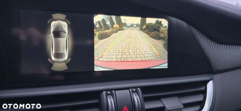 Alfa Romeo Giulia - 14