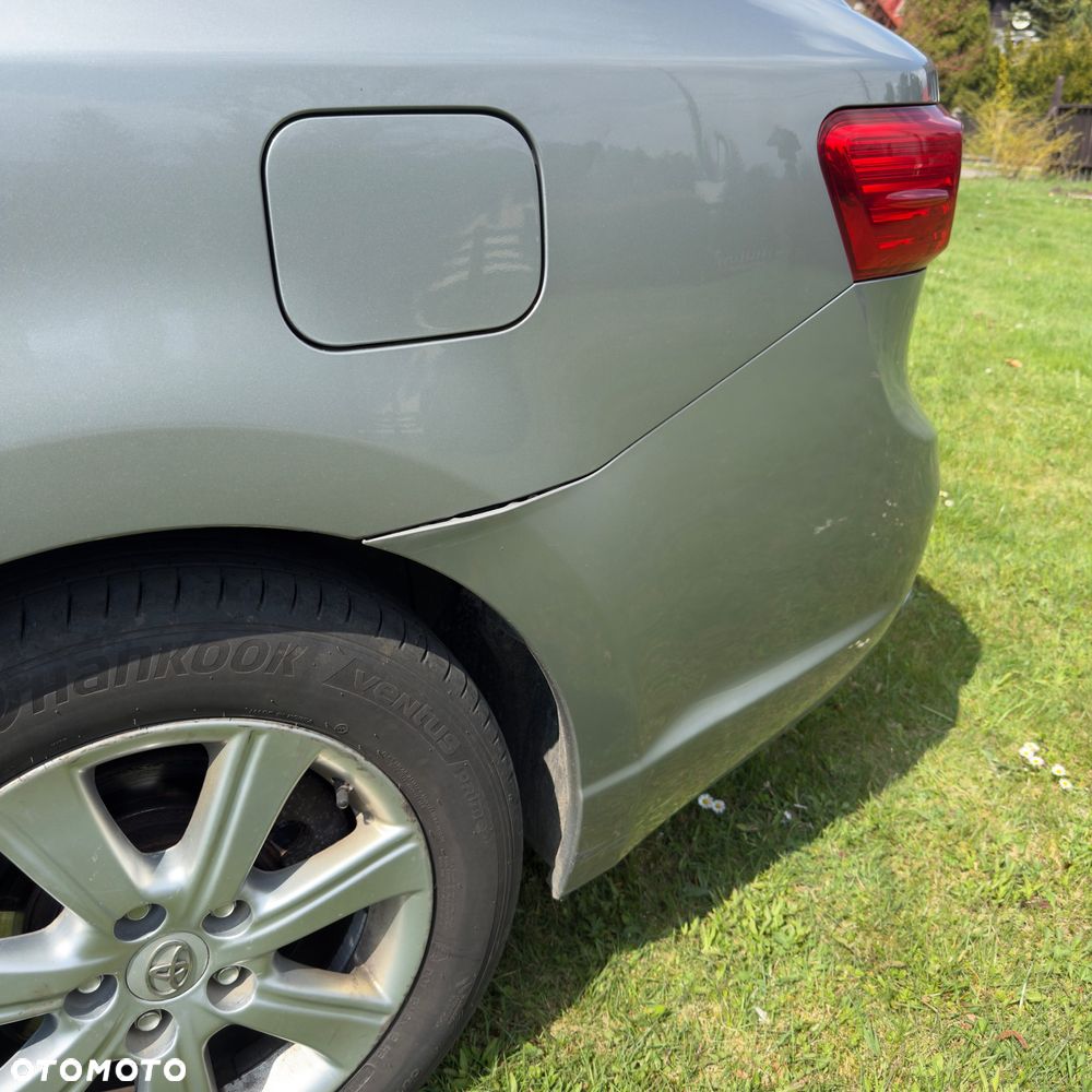 Toyota Avensis 2.0 D-4D Executive - 12