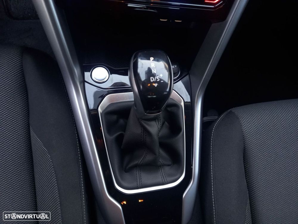 VW T-Roc 1.5 TSI Urban DSG - 12