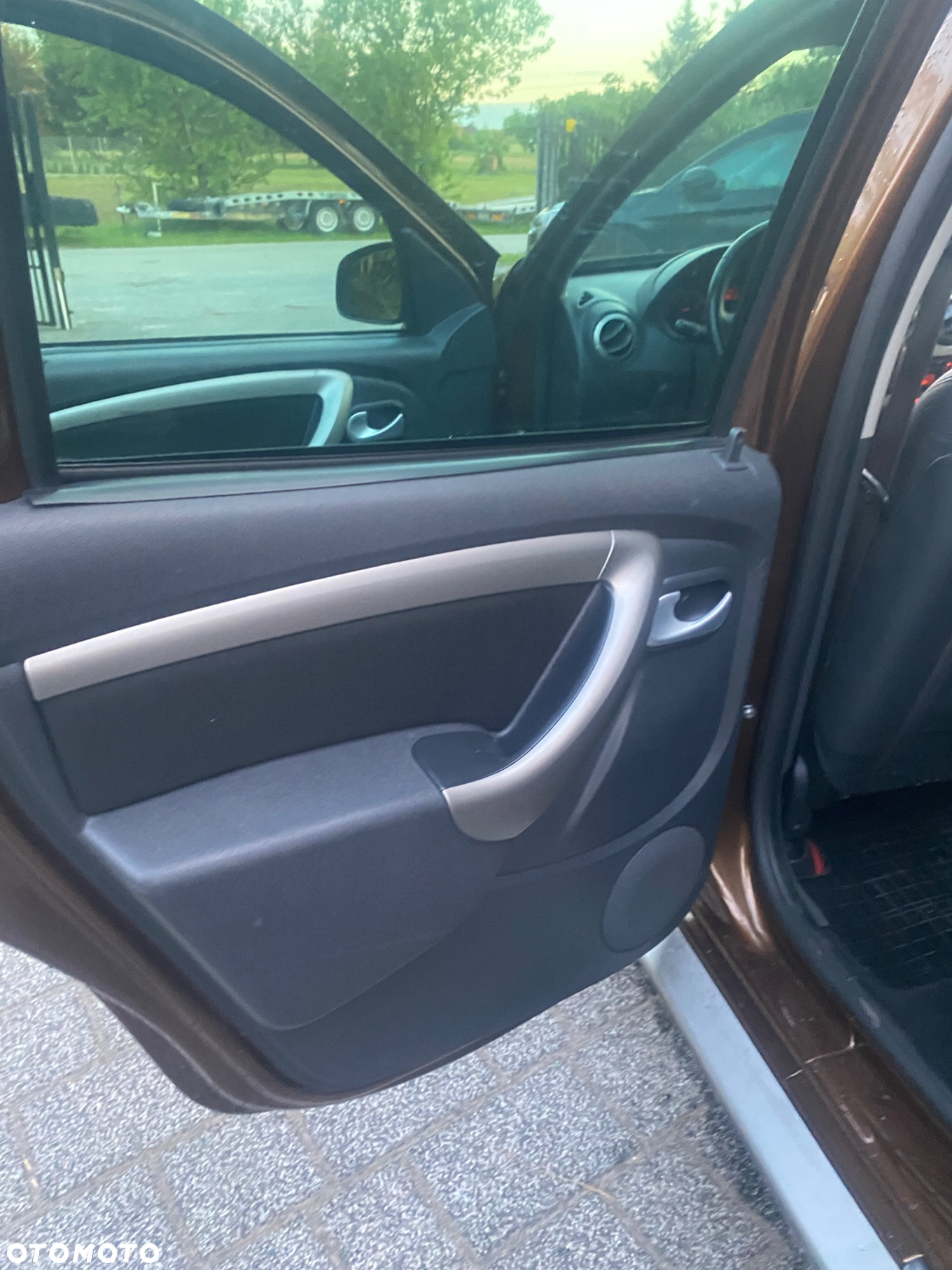Dacia Duster 1.6 16V 4x2 Prestige - 13