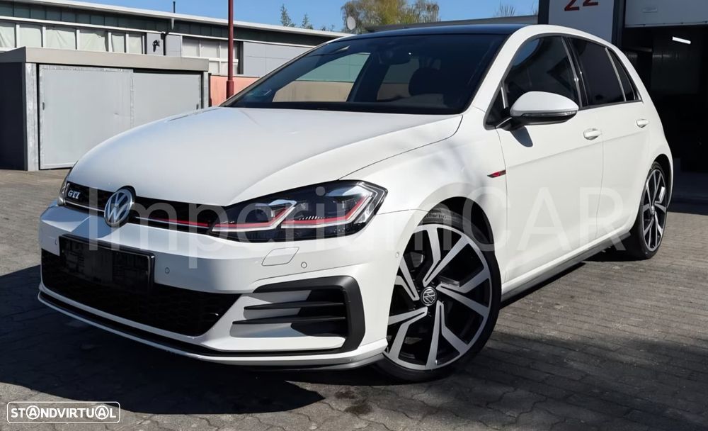 VW Golf GTI Performance BlueMotion DSG - 2
