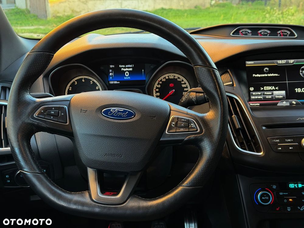 Ford Focus 2.0 EcoBoost ST-2 - 18