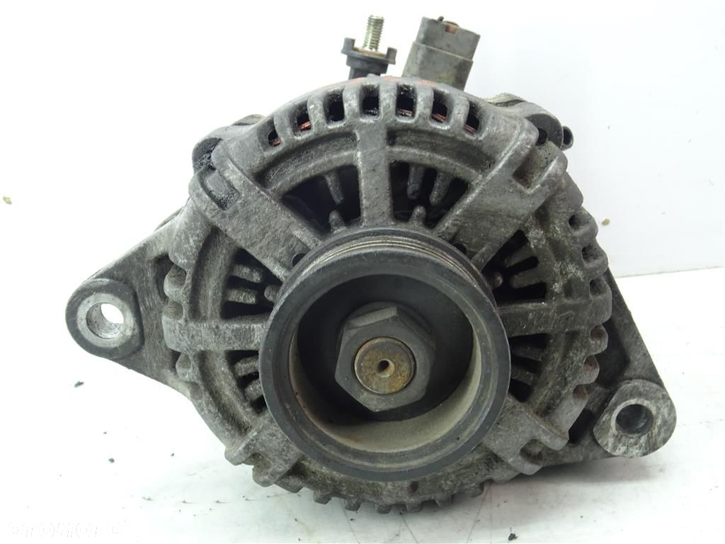 Alternator Kia Carnival 2,9 CRD R 99-06 DENSO 2 PINY 85A 37300-4X200 - 4