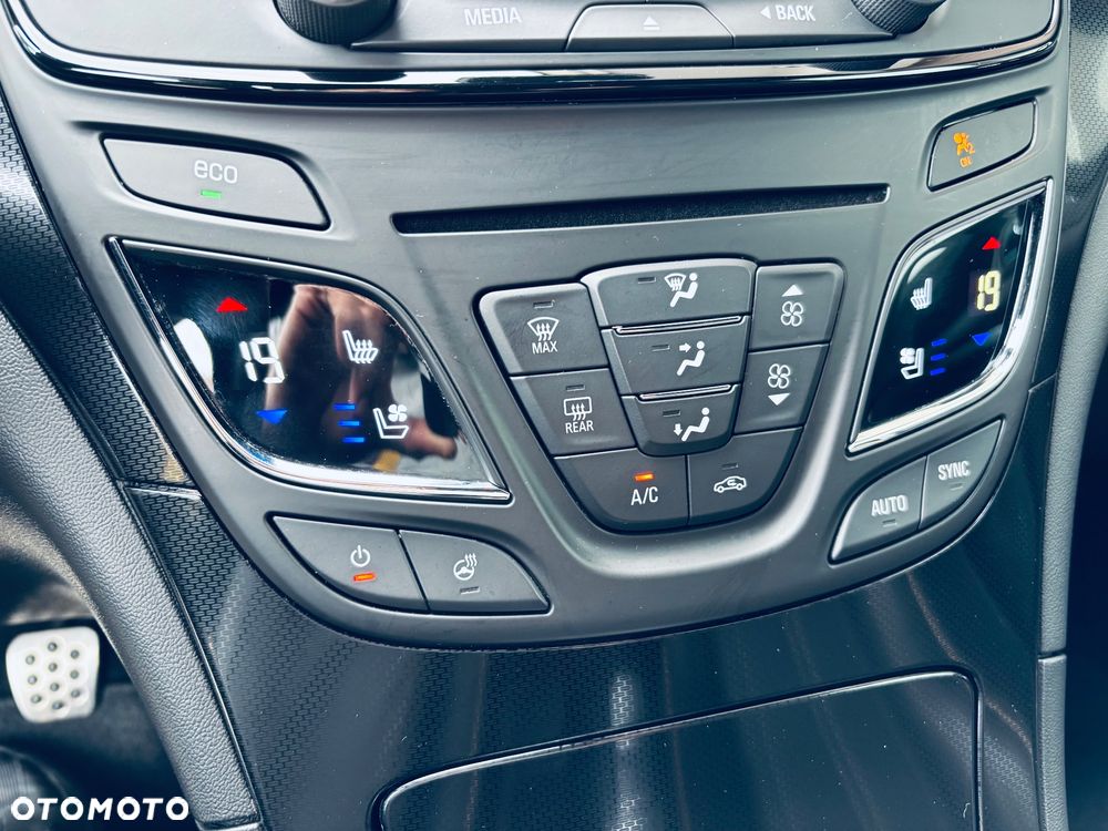 Opel Insignia - 20