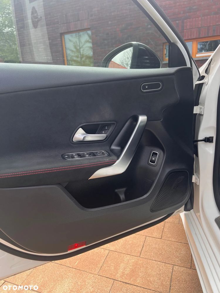 Mercedes-Benz Klasa A 250 E AMG Line 8G-DCT - 13