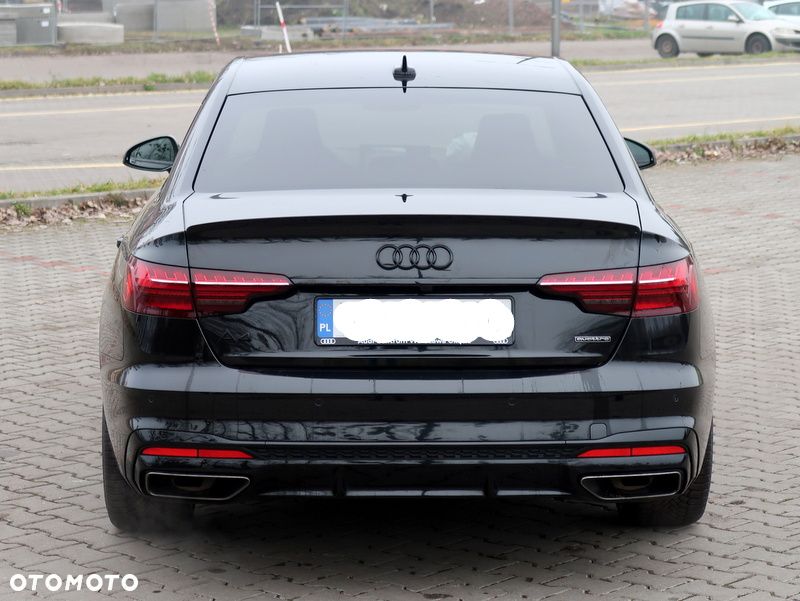 Audi A4 Limousine 45 TFSI quattro S tronic S line - 4