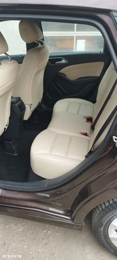 Mercedes-Benz Klasa B 180 (BlueEFFICIENCY) 7G-DCT - 12