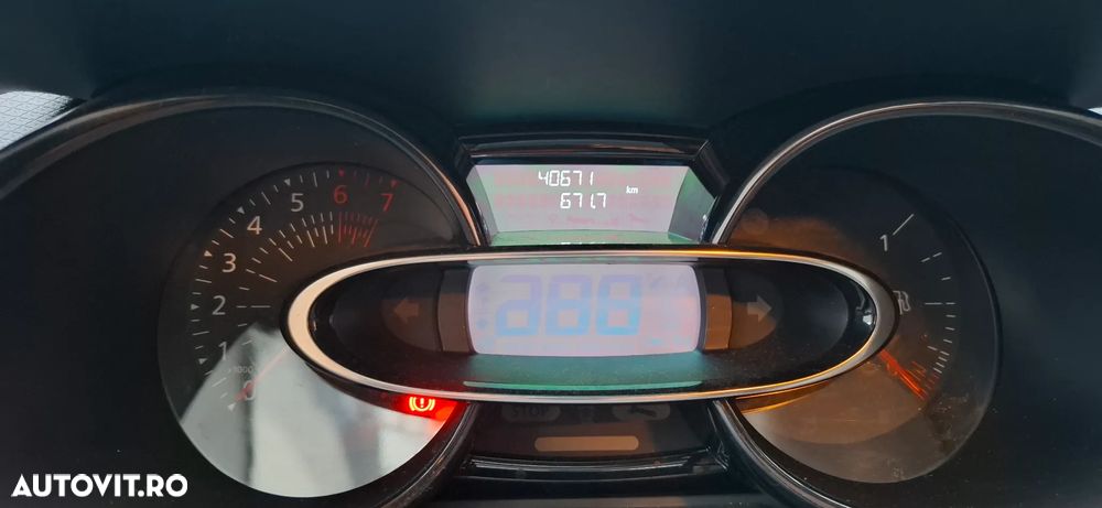 Renault Clio TCe Life - 9