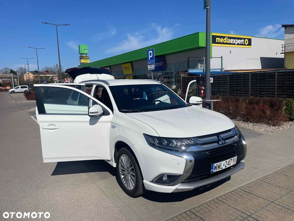 Mitsubishi Outlander - 9